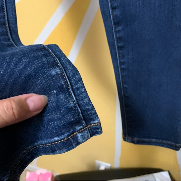 Madewell 10" High-Rise Skinny Jeans in Danny Wash: TENCEL Denim Edition Size 26 - Picture 8 of 10